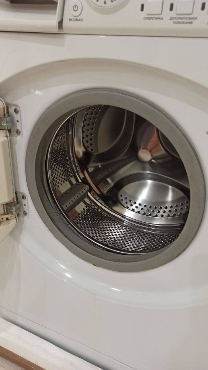 Продам стиральную машинку